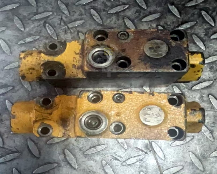 原装小松PC138US/128US/158US-2挖掘机大臂保持阀723-50-53102