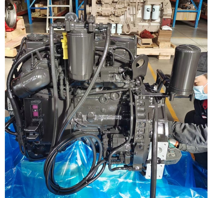 Original QSB4.5 Engine Electric injection  QSB B4.5 Diesel engine Assy 4D107 Engine repair parts For Cummins parts