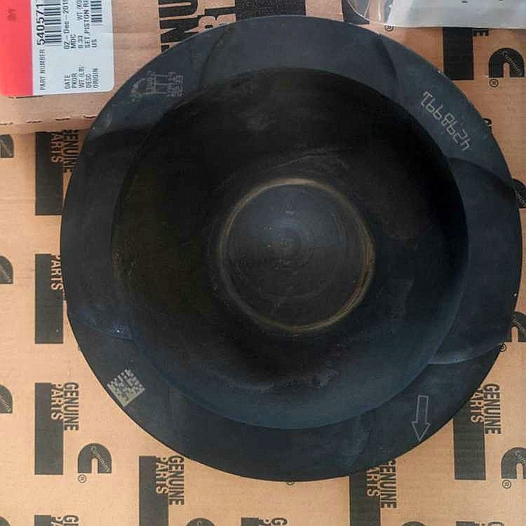 Zoomlion ZR390 rotary drilling rig engine parts QSX15 engine piston 2882118 ZR390 Rotary excavator drilling machine For Cummins